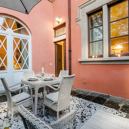 Charming Garden Flat In Historic Lucca Apartment Lucca